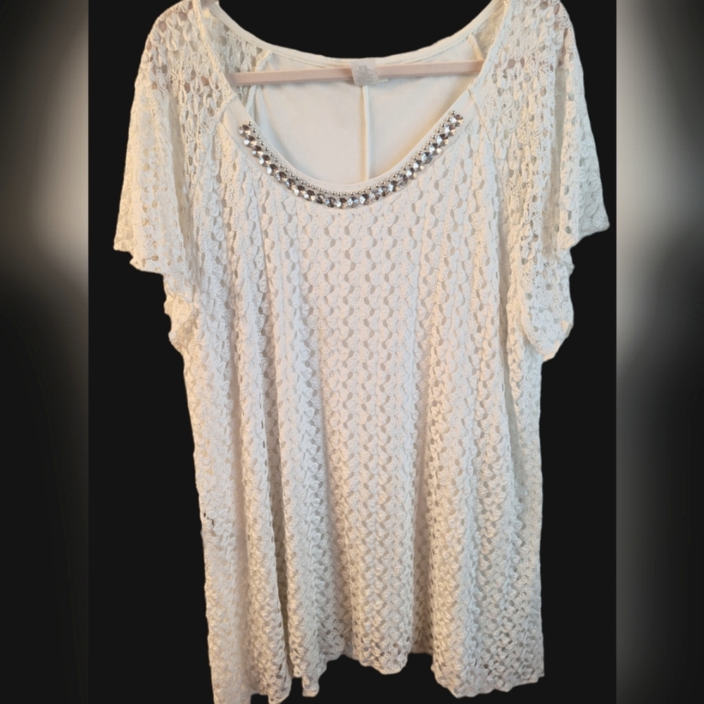 Woman's White lace top with crystals